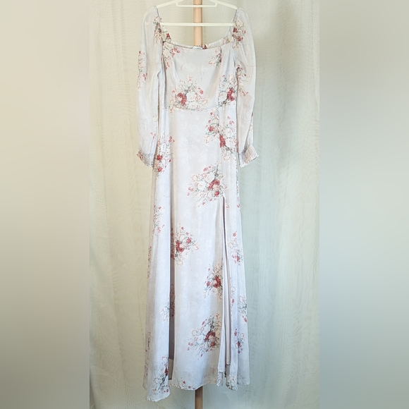 Baltic Born "Giselle" Light Grey Floral Long Sleeve Chiffon Dress With Slit - Picture 2 of 10